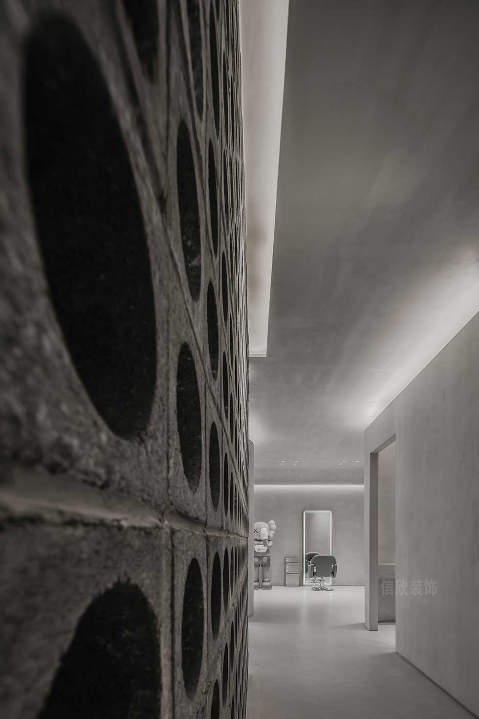 深圳龍崗工業(yè)風美發(fā)沙龍大廳裝修設計