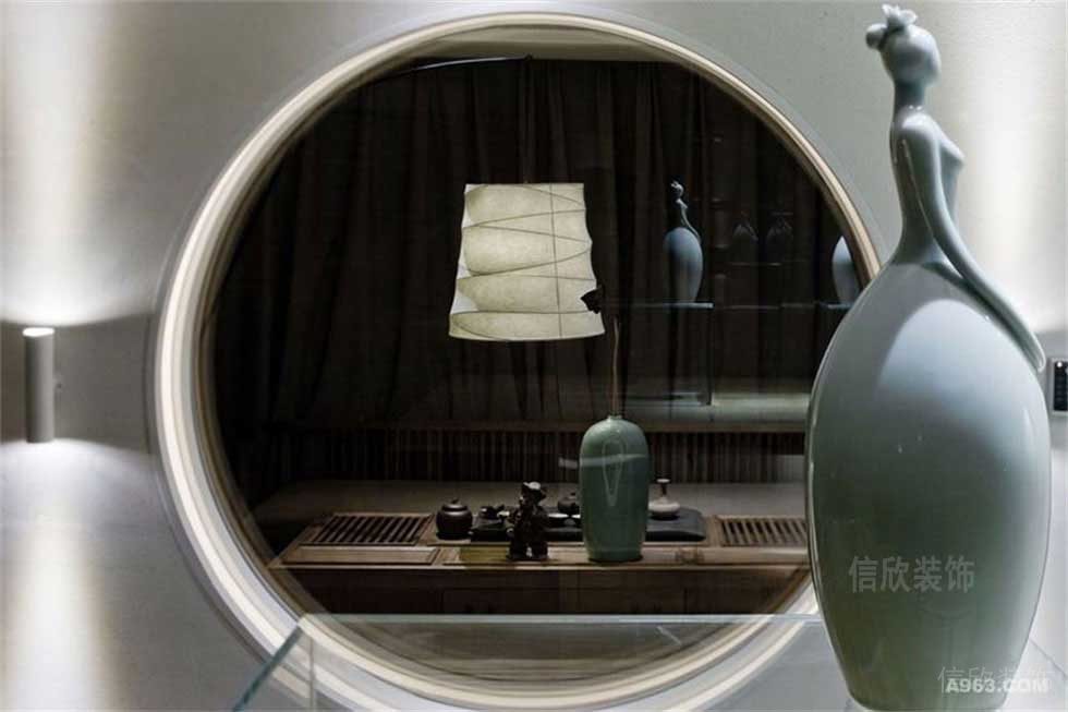 中式風(fēng)鏤空墻體鏡面裝飾設(shè)計店鋪裝修