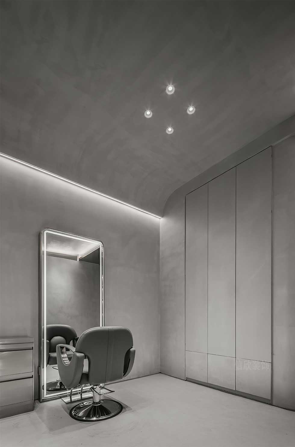 深圳龍崗工業(yè)風美發(fā)沙龍造型區(qū)裝修設計 深圳龍崗工業(yè)風美發(fā)沙龍造型區(qū)裝修設計