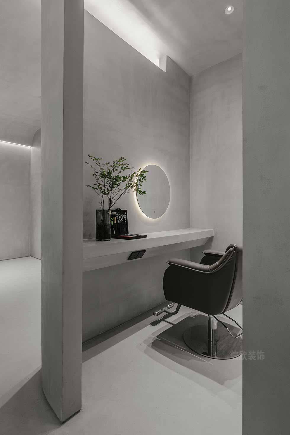 深圳龍崗工業(yè)風美發(fā)沙龍剪發(fā)區(qū)裝修設計 深圳龍崗工業(yè)風美發(fā)沙龍剪發(fā)區(qū)裝修設計