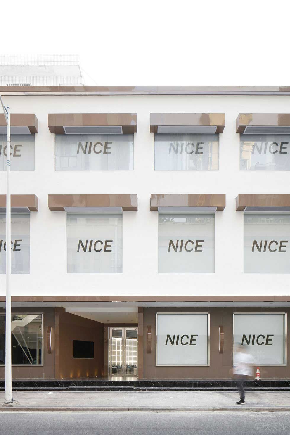 廣東深圳大型美容美發(fā)店外立面裝修設(shè)計 廣東深圳大型美容美發(fā)店外立面裝修設(shè)計