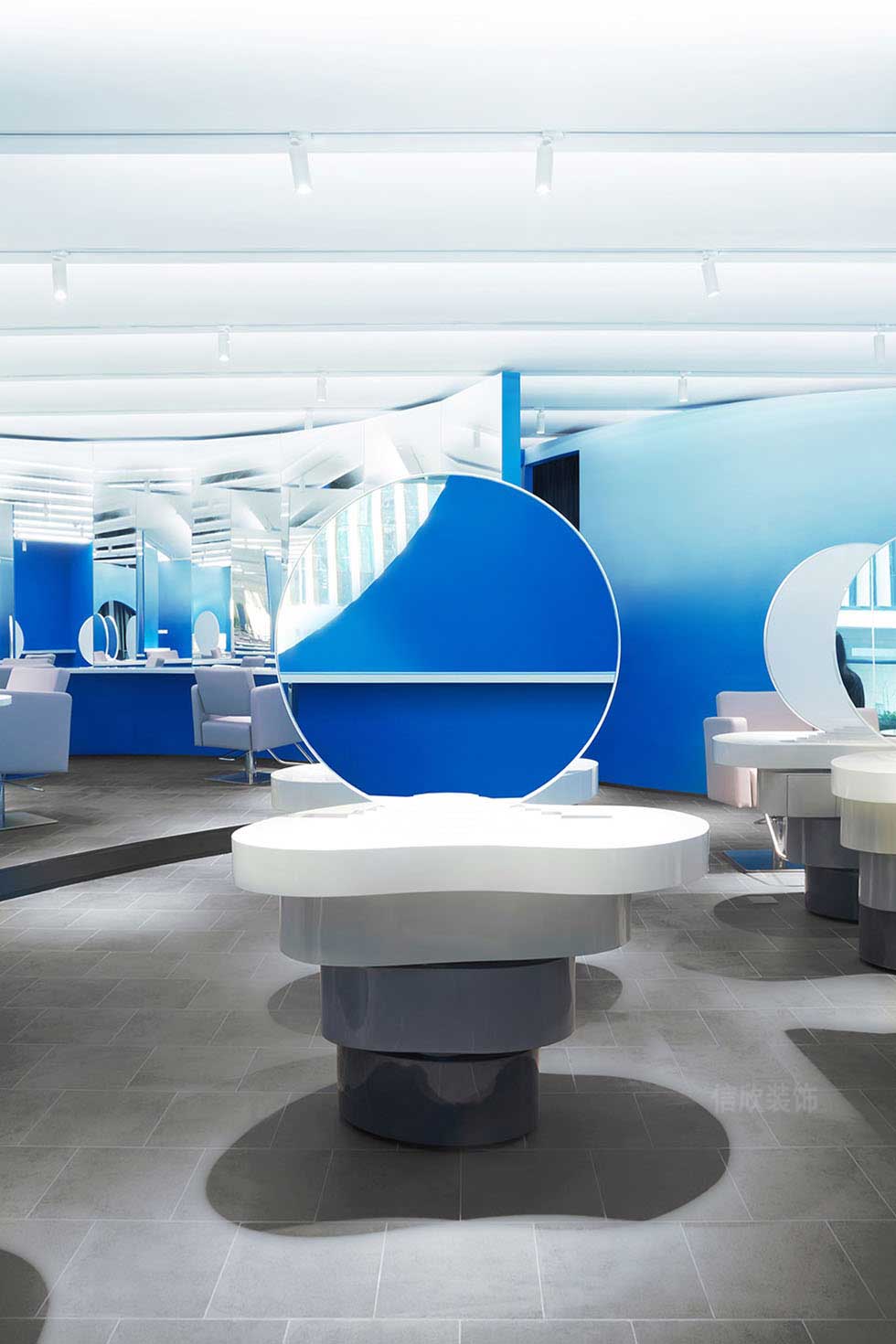深圳福田藍色的美容美發(fā)店大廳裝修 深圳福田藍色的美容美發(fā)店大廳裝修