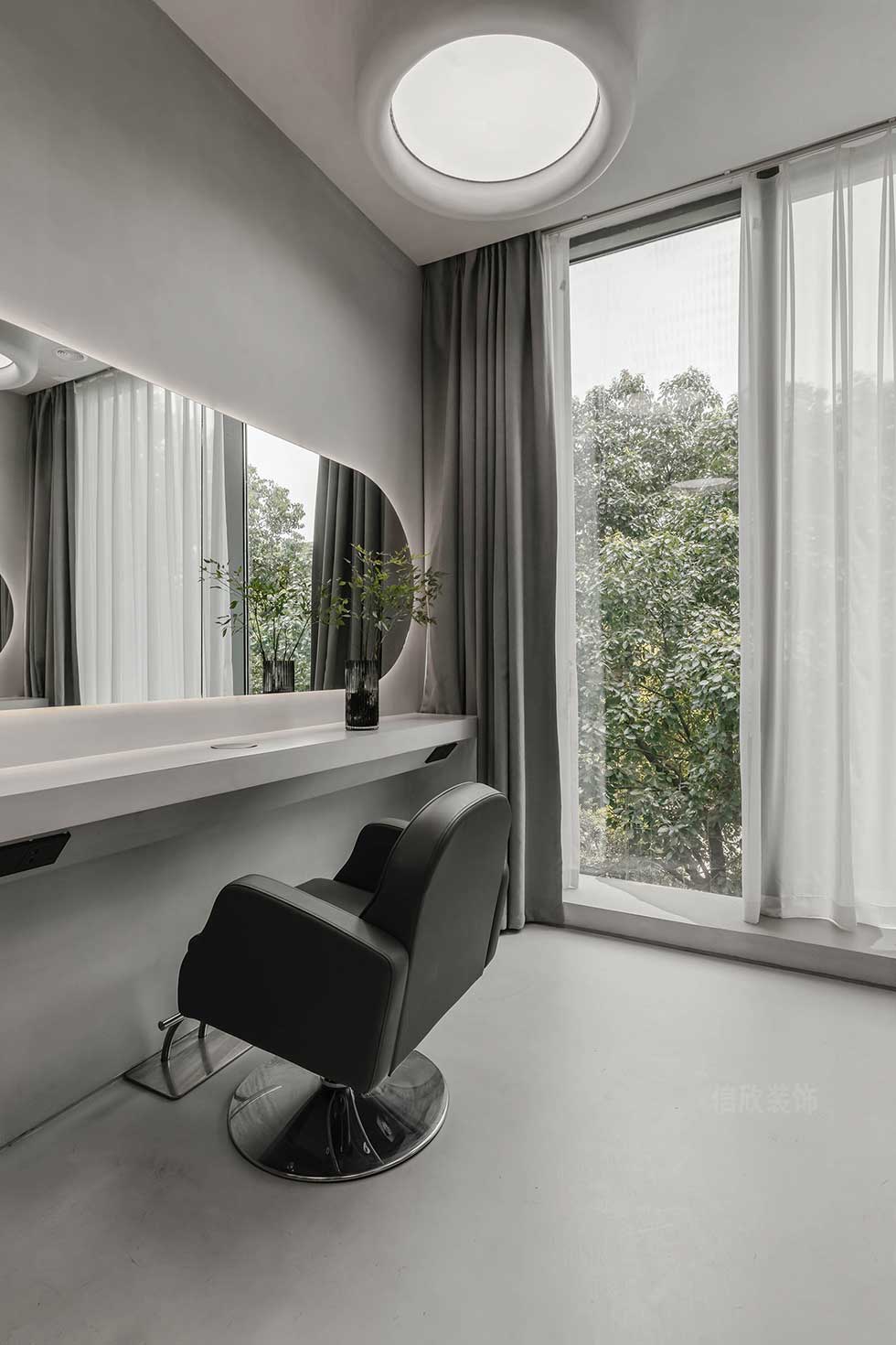 深圳龍崗工業(yè)風美發(fā)沙龍造型區(qū)裝修設計 深圳龍崗工業(yè)風美發(fā)沙龍造型區(qū)裝修設計