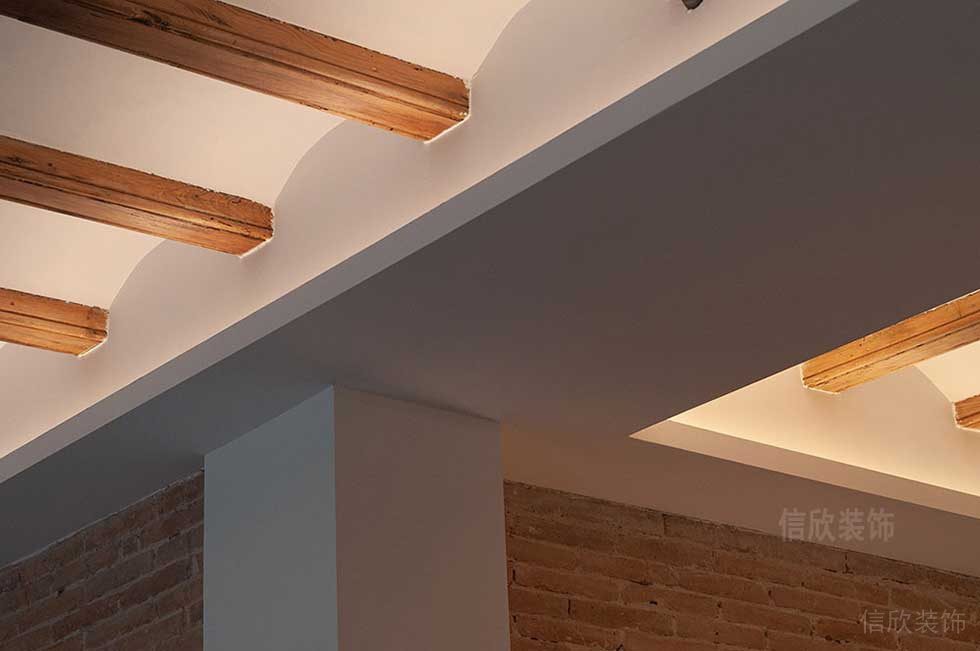 榫卯木質中式風裝修簡約現(xiàn)代天花辦公室裝修