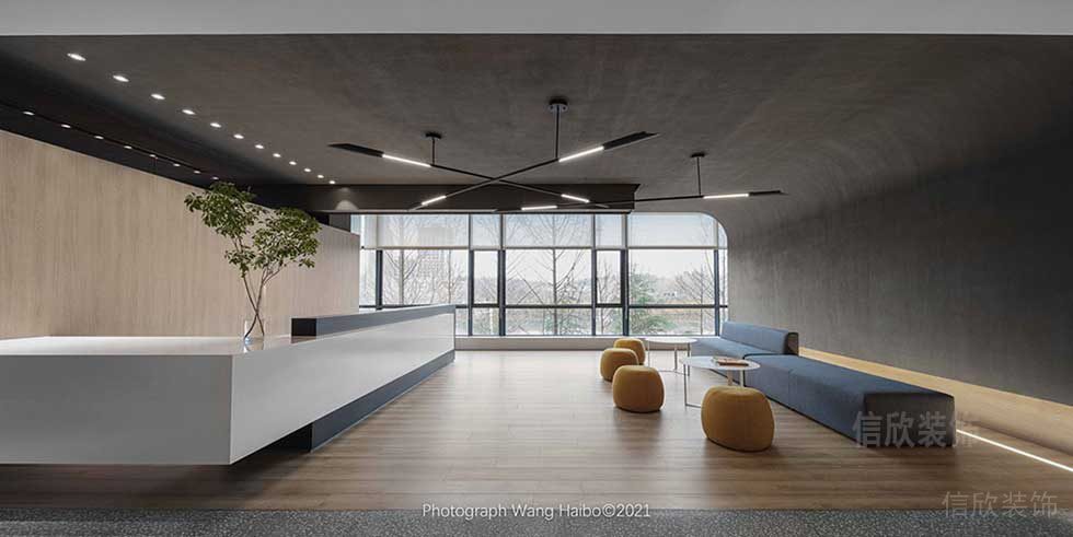 簡約北歐風(fēng)格辦公室大堂前臺裝修圖