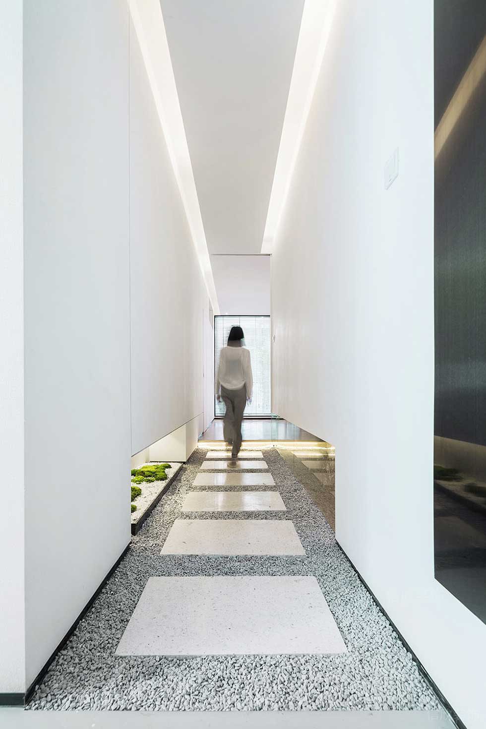 簡約風(fēng)格辦公室園藝過道天然石材效果圖