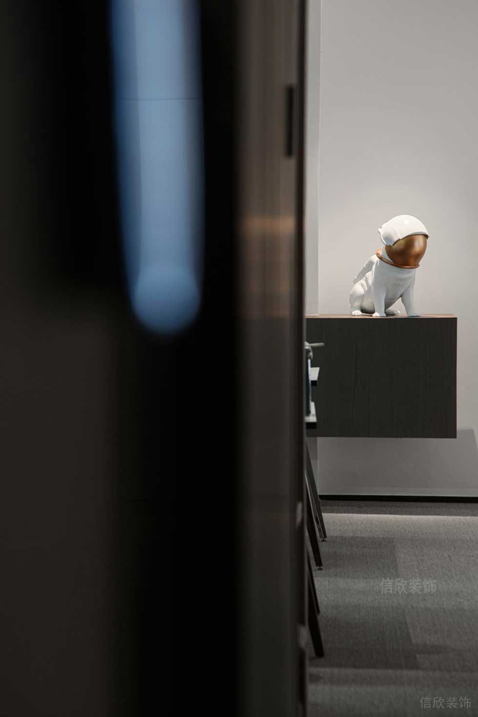 簡約風(fēng)格辦公室走廊藝術(shù)陳設(shè)效果圖