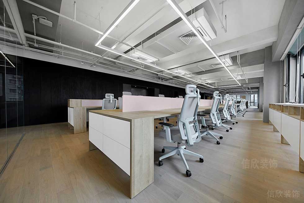 簡約風(fēng)格公司辦公區(qū)設(shè)計圖