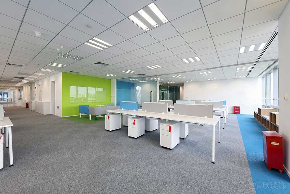 簡約風(fēng)格公司辦公區(qū)效果圖