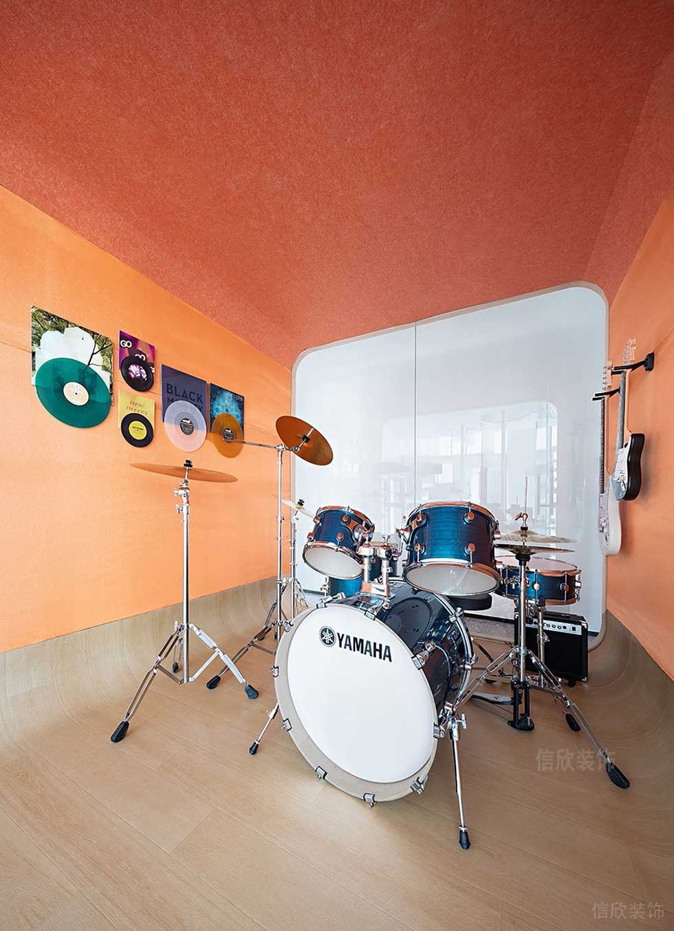 簡(jiǎn)約風(fēng)格公司音樂(lè)休閑室裝修圖