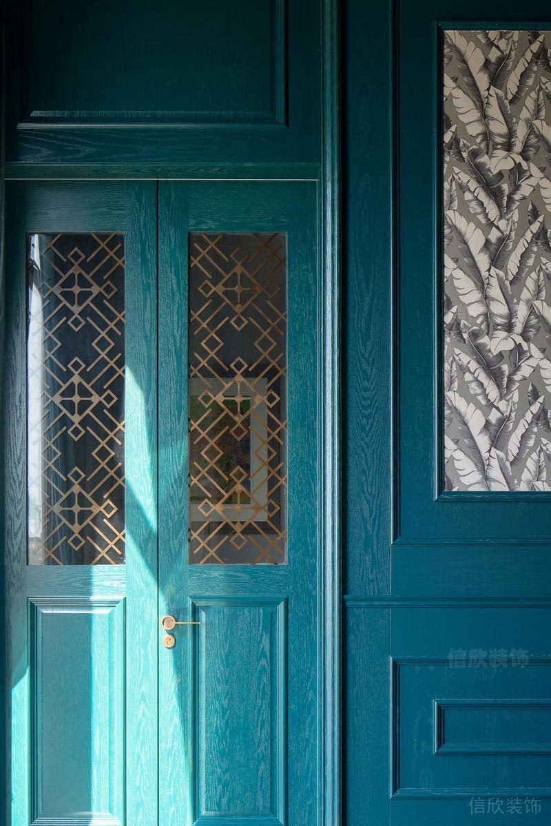 深圳市南山區(qū)中式餐廳藍(lán)色門