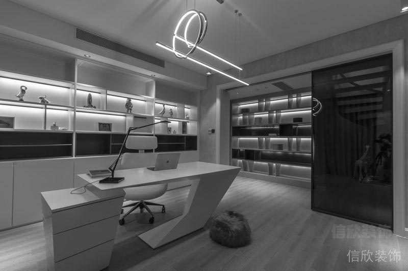 財務辦公室獨立辦公室黑色玻璃隔斷商務風效果