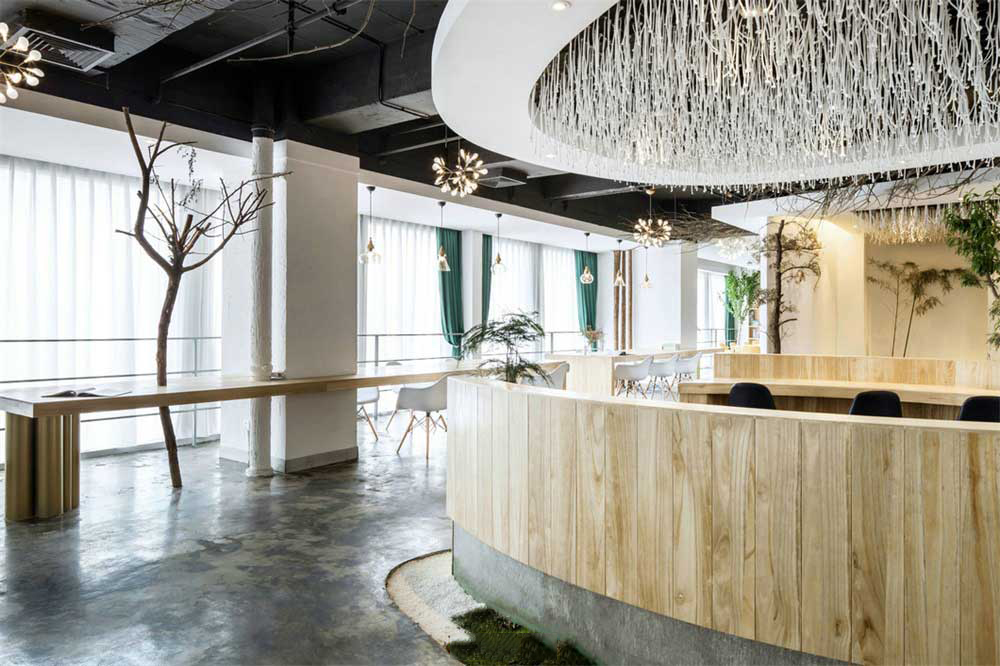 深圳寶安800平方北歐風格辦公室裝修開放式辦公區(qū)