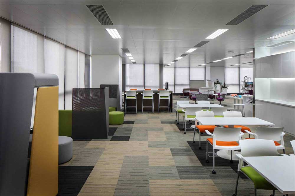 深圳福田500平方現(xiàn)代風(fēng)格辦公室裝修辦公區(qū)燈具 深圳福田500平方現(xiàn)代風(fēng)格辦公室裝修辦公區(qū)燈具