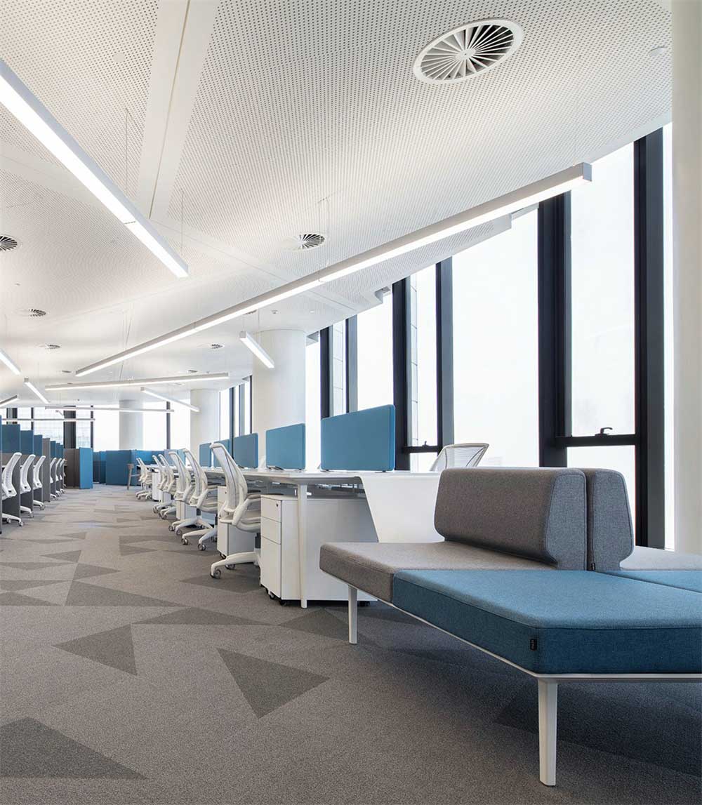 深圳市龍崗邁科集團(tuán)現(xiàn)代風(fēng)格辦公室裝修辦公區(qū)