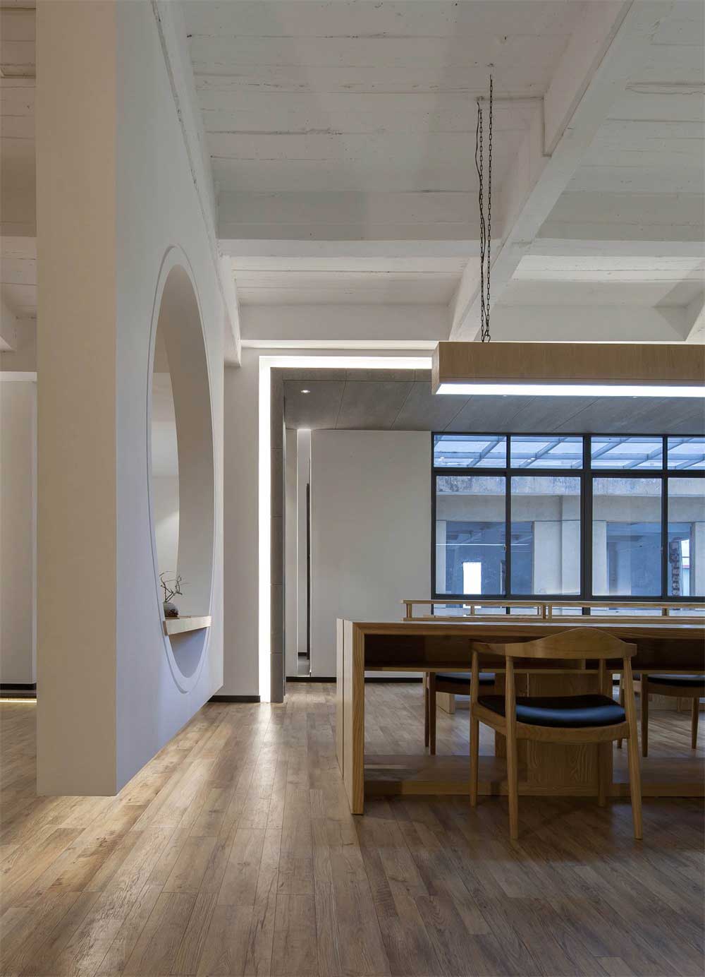 深圳羅湖鴻昌廣場新中式風(fēng)格辦公室裝修設(shè)計案例辦公區(qū)天花 深圳羅湖鴻昌廣場新中式風(fēng)格辦公室裝修設(shè)計案例辦公區(qū)天花