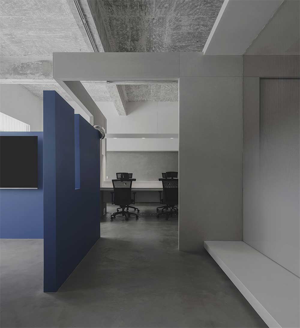 深圳市南山科技園工業(yè)風(fēng)辦公室設(shè)計(jì)裝修過(guò)道 深圳市南山科技園工業(yè)風(fēng)辦公室設(shè)計(jì)裝修過(guò)道