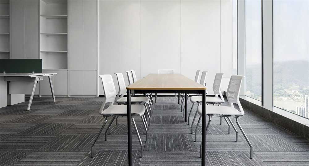 深圳市南山區(qū)科技園現(xiàn)代簡(jiǎn)約辦公室會(huì)議區(qū)