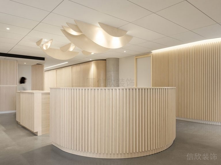 木格柵墻面原木色吧臺(tái)天花吊頂設(shè)計(jì)圖