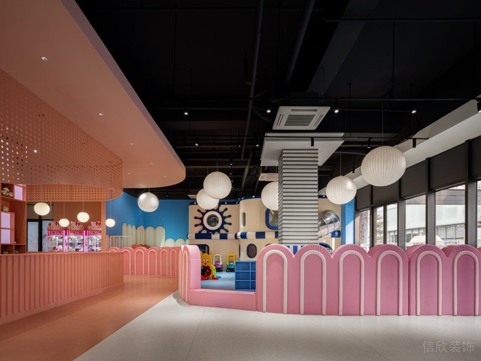 深圳市福田區筆架山北歐風兒童樂園裝修設計黑色工業風頂面