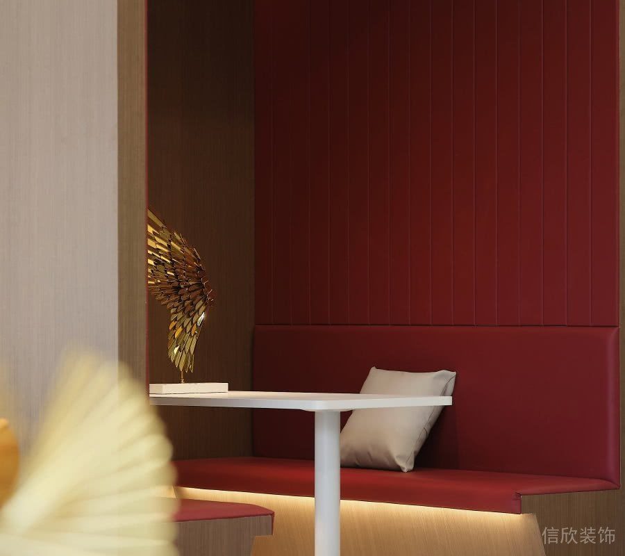 紅色墻體皮革沙發休息區內嵌式燈帶工作室效果圖
