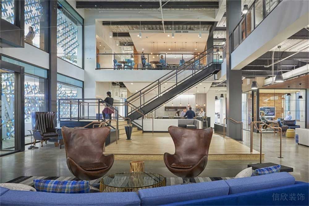 北歐風皮革沙發洽談式z形樓梯過道二樓工作區域工作室裝修