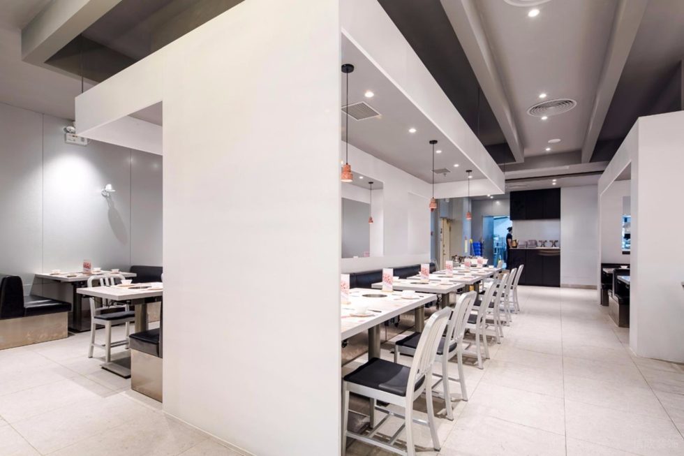 深圳龍崗金地龍城中央現(xiàn)代簡(jiǎn)約風(fēng)格火鍋店裝修案例墻面裝飾 深圳龍崗金地龍城中央現(xiàn)代簡(jiǎn)約風(fēng)格火鍋店裝修案例墻面裝飾