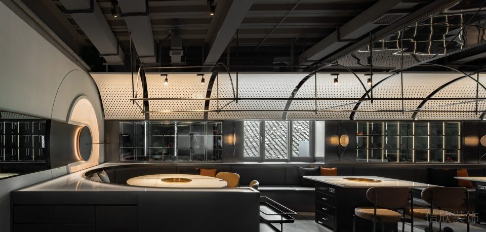 深圳龍華中海匯德理工業(yè)風(fēng)火鍋店裝修案例弧形卡座 深圳龍華中海匯德理工業(yè)風(fēng)火鍋店裝修案例弧形卡座