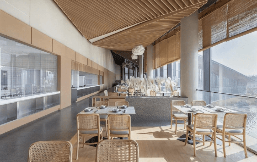 深圳寶安天琴閣原木色調田園簡約風素食館裝修案例采光效果