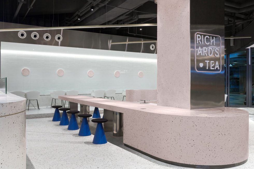 深圳龍崗城龍花園現(xiàn)代簡(jiǎn)約風(fēng)格奶茶店裝修案例粉紅色水磨石島臺(tái) 深圳龍崗城龍花園現(xiàn)代簡(jiǎn)約風(fēng)格奶茶店裝修案例粉紅色水磨石島臺(tái)