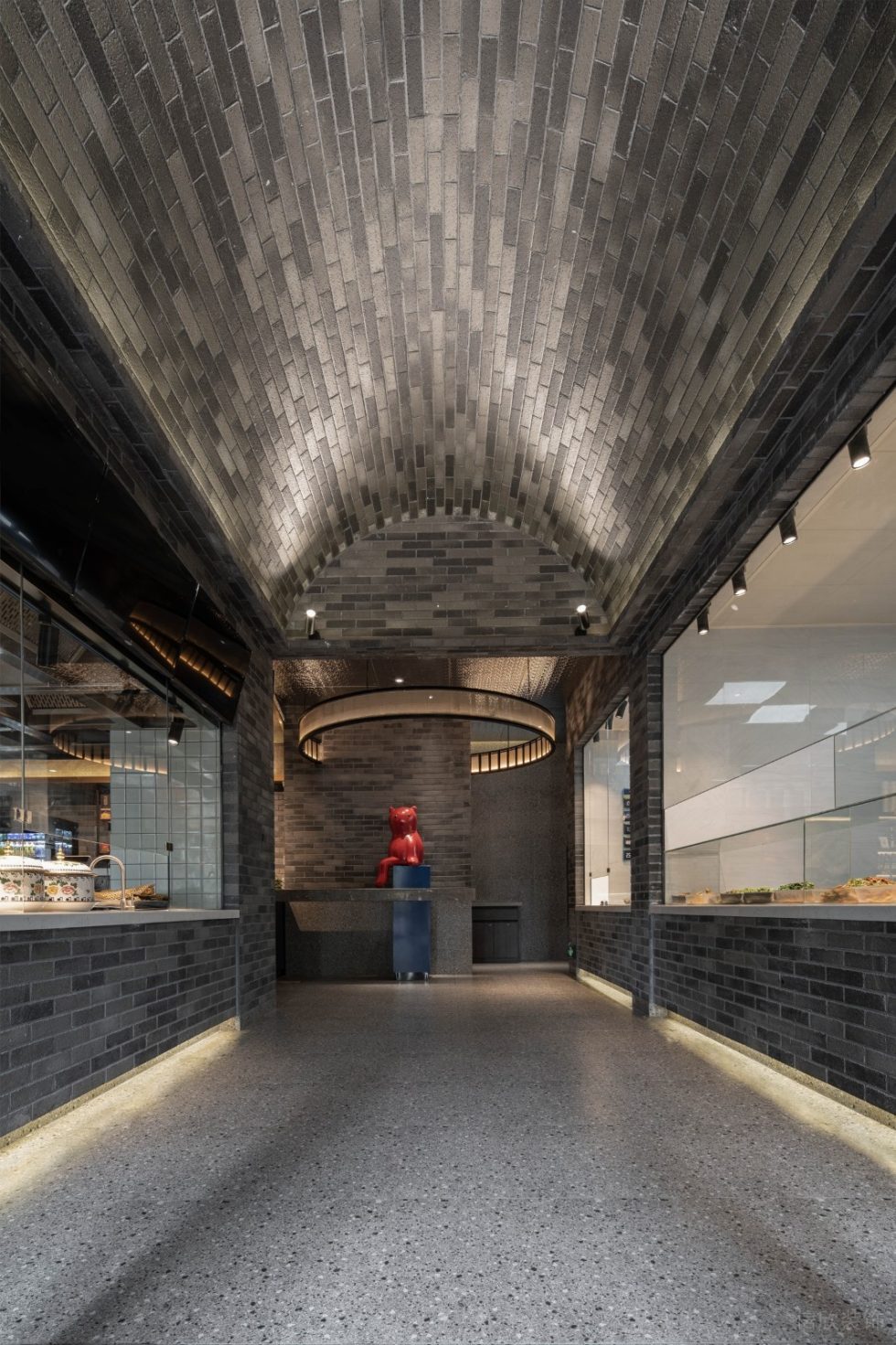 深圳龍崗中糧祥云新中式風(fēng)格粉面店裝修案例紅色卡通裝飾雕塑 深圳龍崗中糧祥云新中式風(fēng)格粉面店裝修案例紅色卡通裝飾雕塑