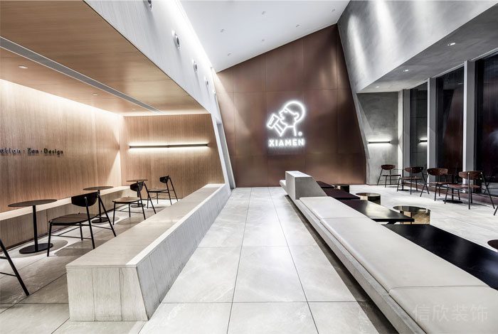 深圳龍崗正中風臨國際中心現代工業風喜茶冷飲店裝修案例玫瑰金鋼板背景墻 深圳龍崗正中風臨國際中心現代工業風喜茶冷飲店裝修案例玫瑰金鋼板背景墻