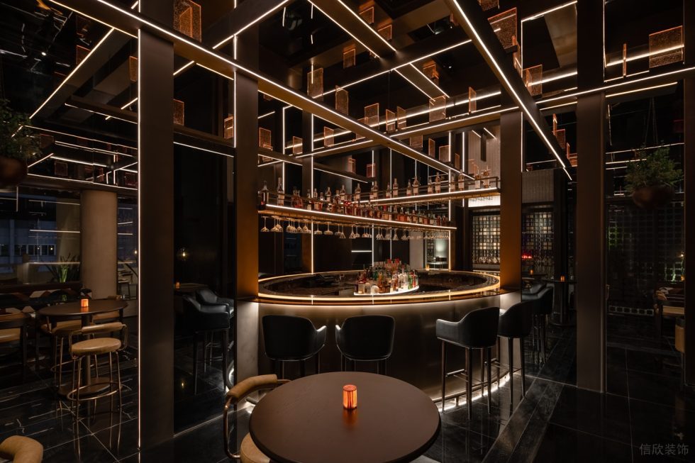 深圳南山怡海廣場輕奢風格酒吧裝修案例用餐大廳吧臺休閑區(qū)