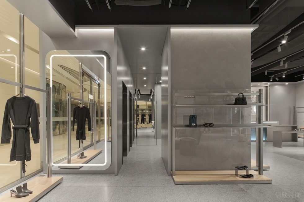 深圳市龍崗區坂田“一尚門”買手店裝修鞋包展示架 深圳市龍崗區坂田“一尚門”買手店裝修鞋包展示架