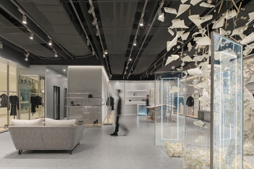 深圳市龍崗區坂田“一尚門”買手店裝修櫥窗展示 (3) 深圳市龍崗區坂田“一尚門”買手店裝修櫥窗展示 (3)