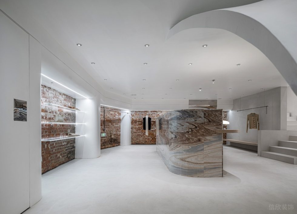 深圳市龍華去觀瀾現代風服裝店裝修設計金屬弧形隔墻 深圳市龍華去觀瀾現代風服裝店裝修設計金屬弧形隔墻