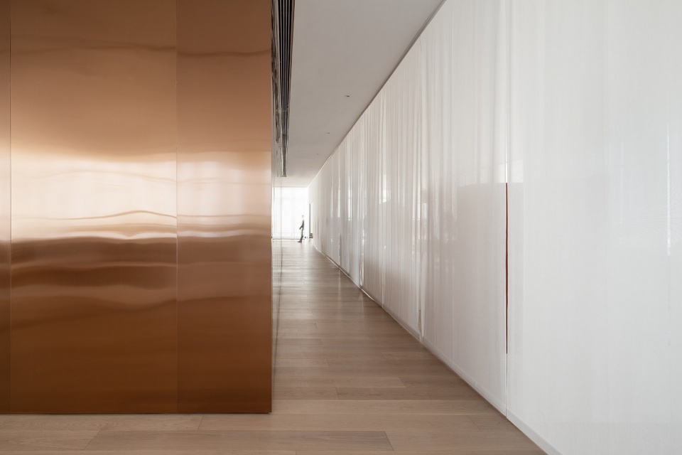 深圳南山東方科技大廈600平方米極簡(jiǎn)現(xiàn)代風(fēng)辦公室裝修案例走廊