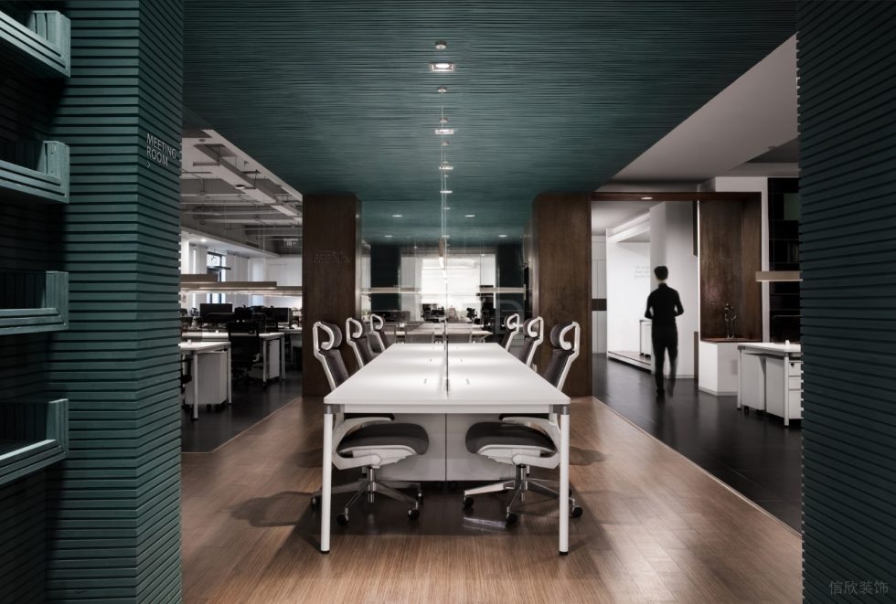 后現(xiàn)代工業(yè)風(fēng)辦公室工作區(qū)裝修案例 后現(xiàn)代工業(yè)風(fēng)辦公室工作區(qū)裝修案例