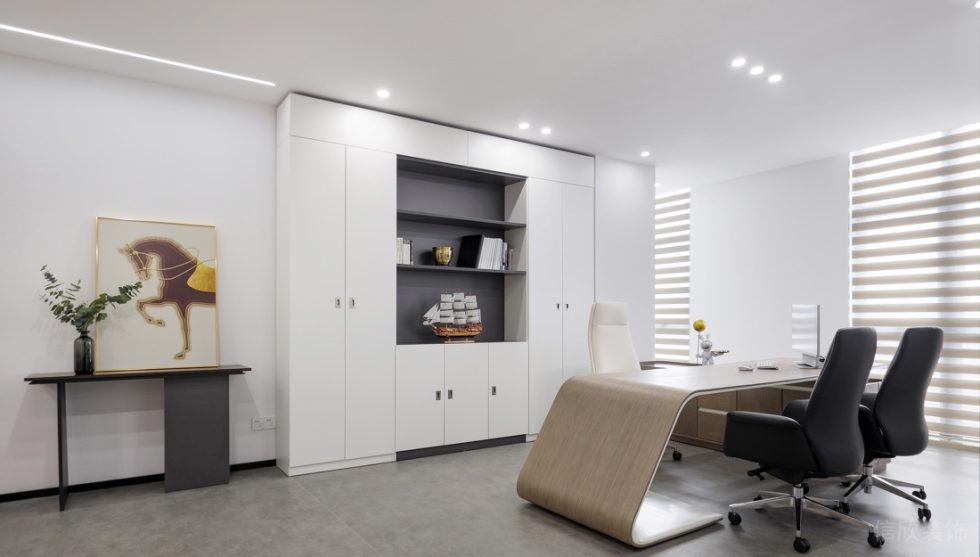 深圳龍華壹成環(huán)智中心1500平方米現(xiàn)代簡約風(fēng)格辦公室裝修案例經(jīng)理辦公室