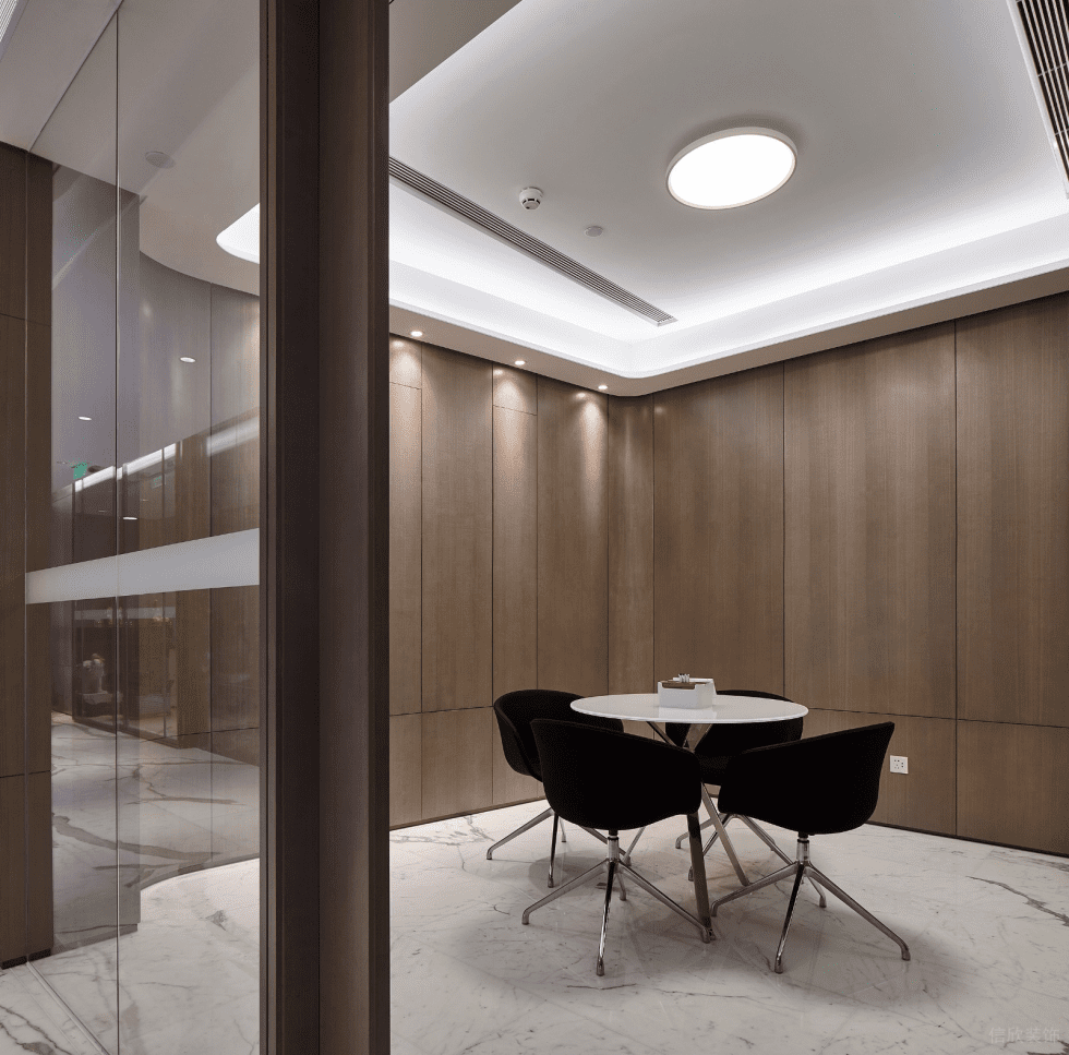 深圳南山濠盛商務(wù)中心1100平方米現(xiàn)代混搭風(fēng)辦公室裝修案例洽談室 深圳南山濠盛商務(wù)中心1100平方米現(xiàn)代混搭風(fēng)辦公室裝修案例洽談室