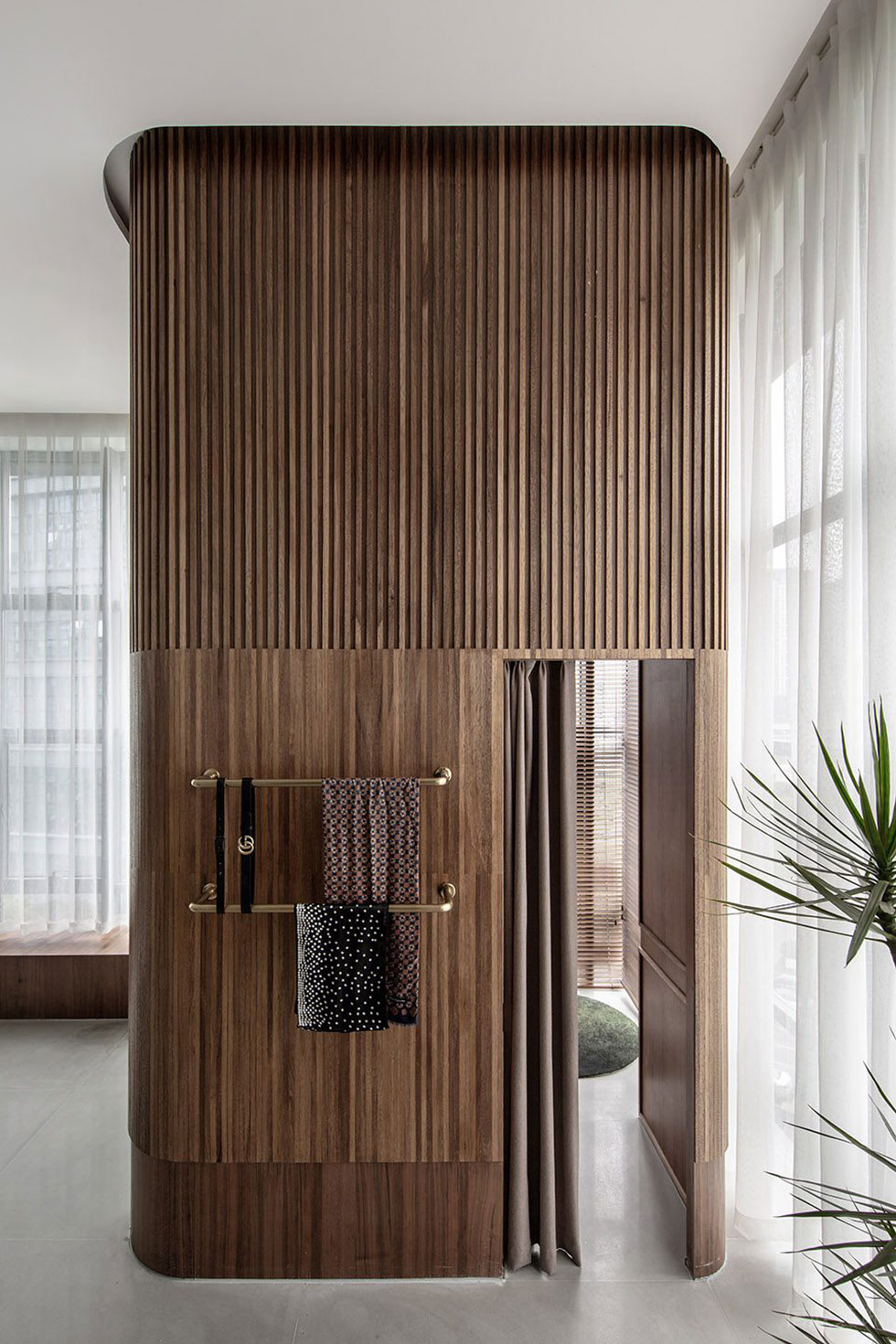 深圳市寶安區松崗現代風redefine西服定制店裝修設計試衣間 深圳市寶安區松崗現代風redefine西服定制店裝修設計試衣間