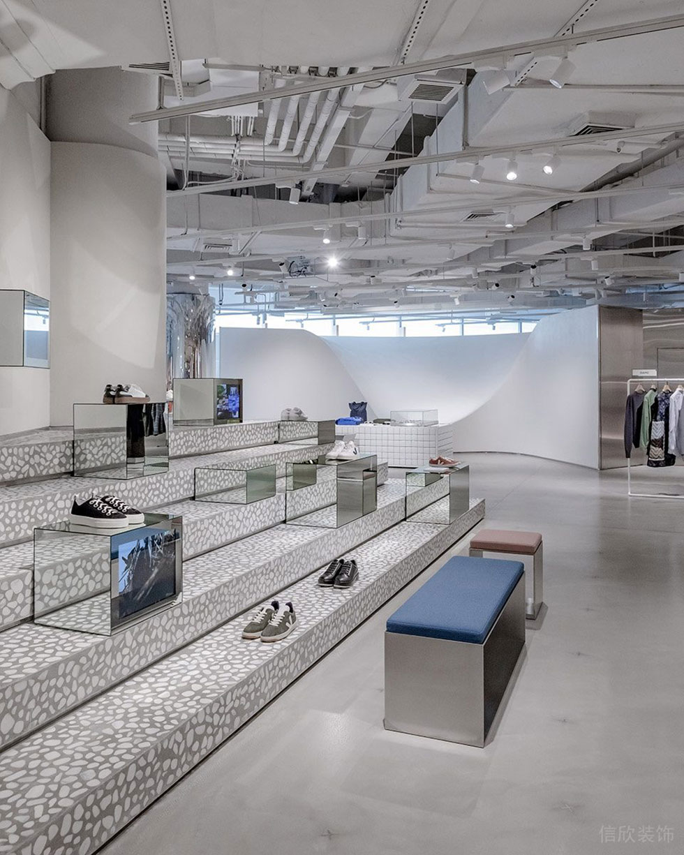 深圳市寶安區沙井現代風艾派零售店裝修設計水磨石臺階展臺 深圳市寶安區沙井現代風艾派零售店裝修設計水磨石臺階展臺