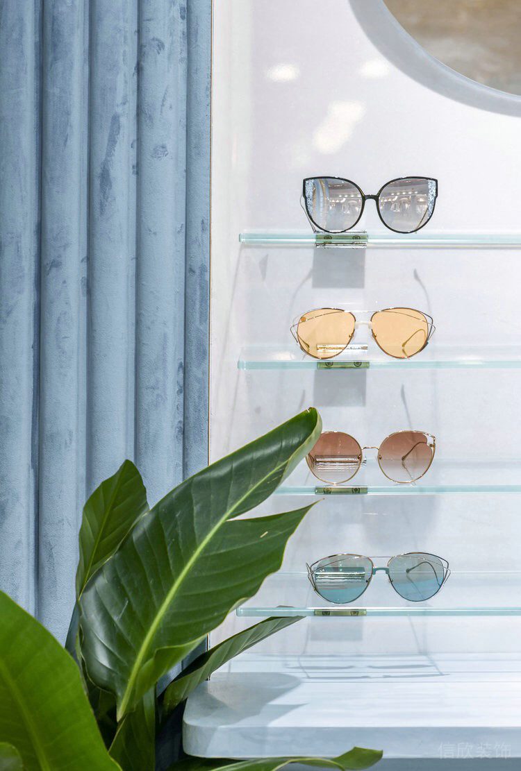 深圳市寶安區(qū)西鄉(xiāng)for Art’s Sake眼鏡店裝修設(shè)計(jì)玻璃臺板展柜