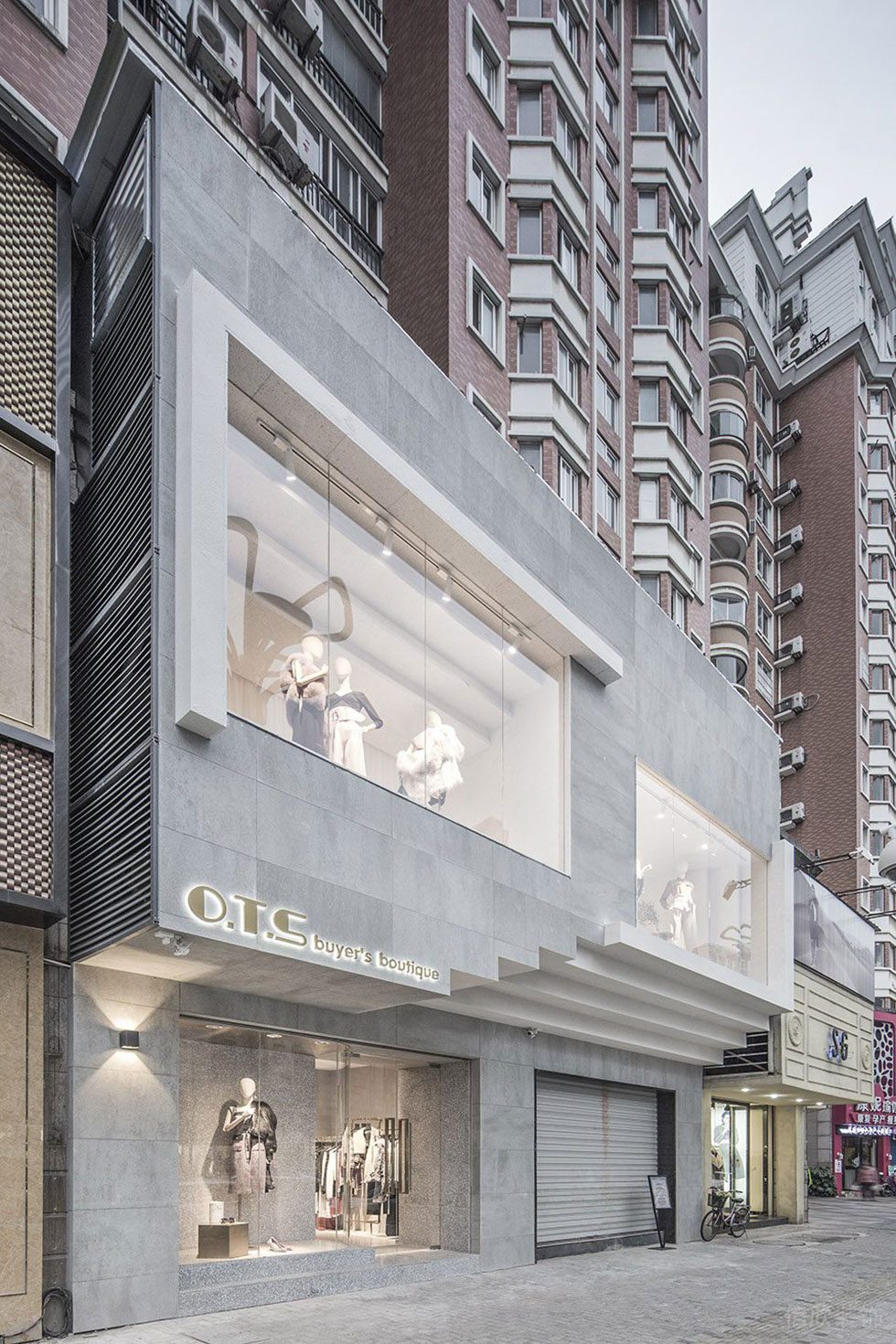 深圳市寶安中心城o.t.s時(shí)尚買(mǎi)手店店裝修設(shè)計(jì)外立面 深圳市寶安中心城o.t.s時(shí)尚買(mǎi)手店店裝修設(shè)計(jì)外立面