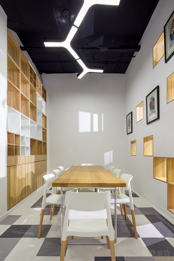 深圳寶安廣興源互聯(lián)網(wǎng)創(chuàng)意園600平方米北歐田園風(fēng)公司裝修案例會(huì)議室 深圳寶安廣興源互聯(lián)網(wǎng)創(chuàng)意園600平方米北歐田園風(fēng)公司裝修案例會(huì)議室