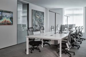 深圳寶安萬庭大廈2000平方米現(xiàn)代主義簡(jiǎn)約風(fēng)辦公室裝修案例部門辦公區(qū)