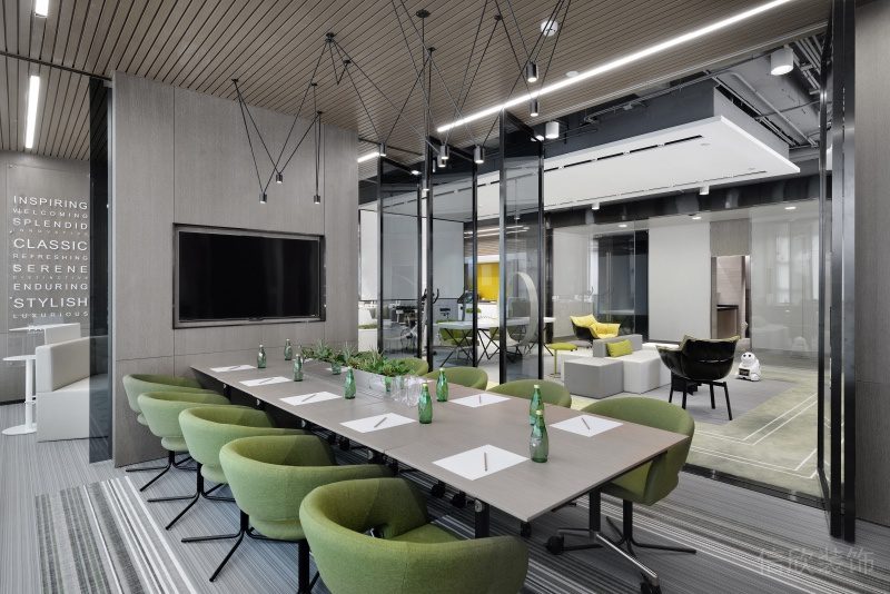 深圳寶安正中華麗中心200平方米現(xiàn)代主義黑白灰色調(diào)辦公室裝修案例會議室 深圳寶安正中華麗中心200平方米現(xiàn)代主義黑白灰色調(diào)辦公室裝修案例會議室