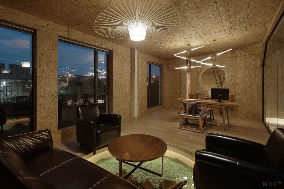 深圳龍崗泉森紅木棉創意園600平方米工業主義原木風辦公室裝修案例經理辦公室