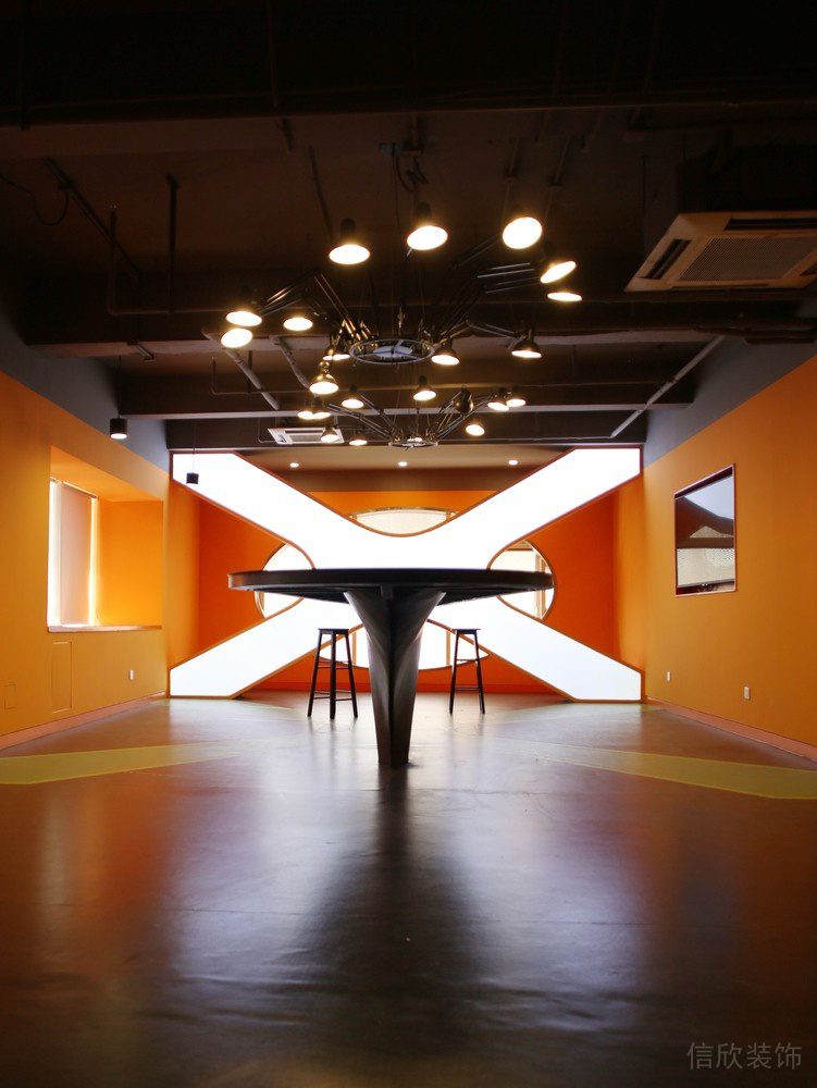 深圳南山凱達(dá)爾集團(tuán)中心大廈2800平方米工業(yè)主義科幻風(fēng)辦公室裝修案例茶水休閑廳光影效果 深圳南山凱達(dá)爾集團(tuán)中心大廈2800平方米工業(yè)主義科幻風(fēng)辦公室裝修案例茶水休閑廳光影效果