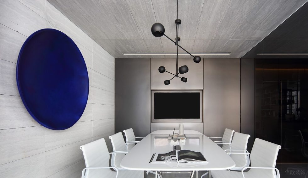 深圳南山閩泰大廈150平方米黑白灰現(xiàn)代簡約風(fēng)辦公室裝修案例會議室 深圳南山閩泰大廈150平方米黑白灰現(xiàn)代簡約風(fēng)辦公室裝修案例會議室